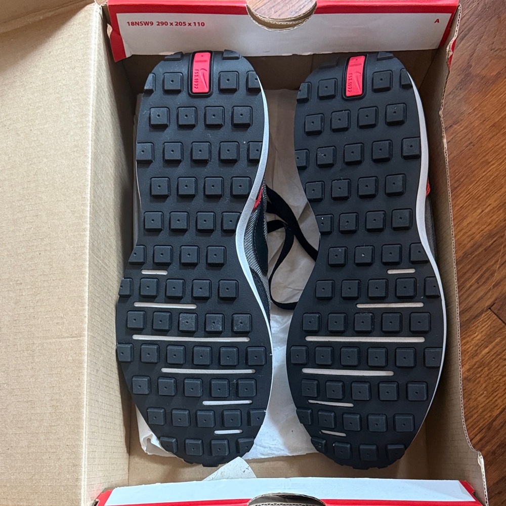Nike waffle one (GS) 5Y - Picture 3 of 5